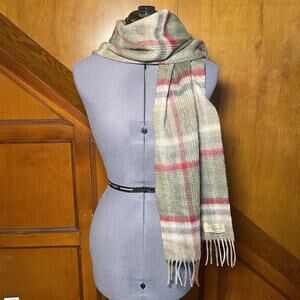 Marchbrae - 100% Lamb Wool Scarf - Light/Dark Academia, Scholar, Minimalist